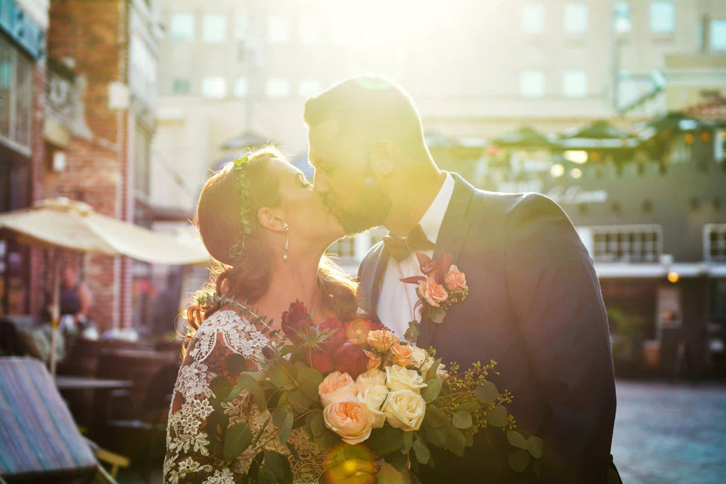 Kaitlin Elise Photography | Bride and groom with bohemian style bridal bouquet