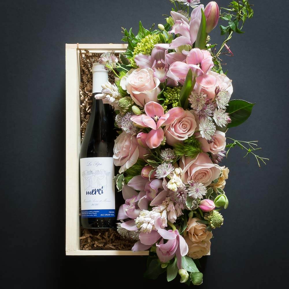Strawberries, Flowers and Champagne - An Ideal Gift for Women